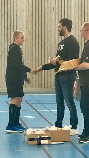 Bilder från ungsdomsavslutningen med innebandyturnering och prisutdelning