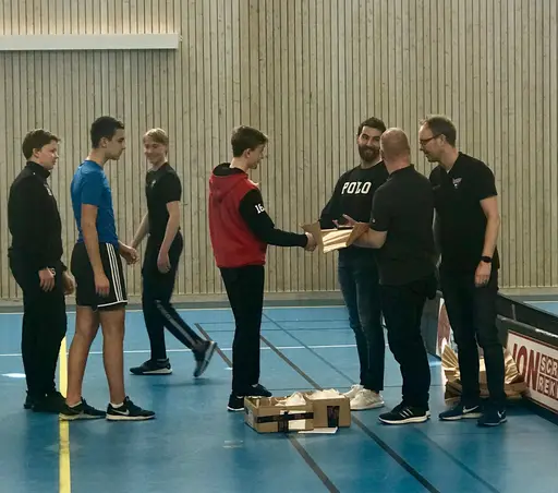 Bilder från ungsdomsavslutningen med innebandyturnering och prisutdelning