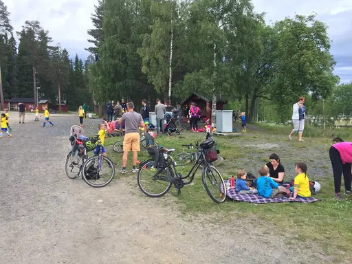 Bildspel från den gångna veckan där 128 barn- och ungdomar tränat fotboll och lekt!