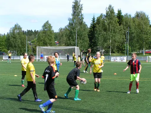 Bildspel från den gångna veckan där 128 barn- och ungdomar tränat fotboll och lekt!