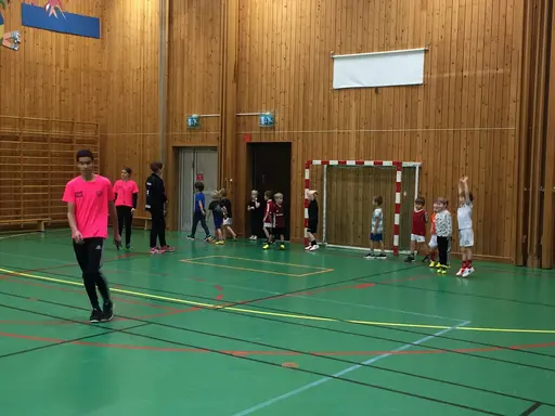 Ett bildspel från terminens första bollekspass