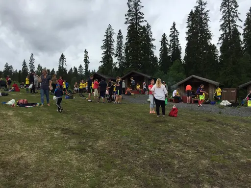 Bildspel från den gångna veckan där 128 barn- och ungdomar tränat fotboll och lekt!