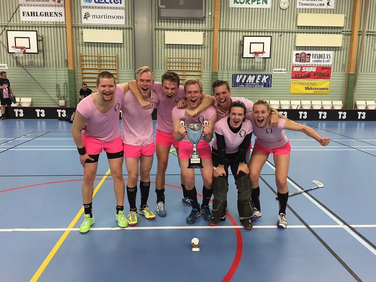 Ohms lag fick lyfta Janne Martinssons Pokal 2015. Vilka får göra det i år?