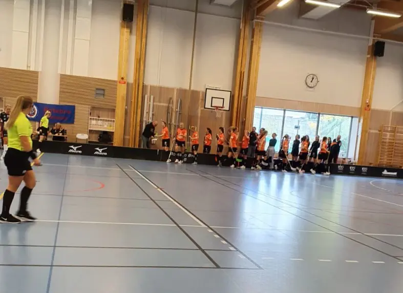 Wilma gör 1-0 för FBI!