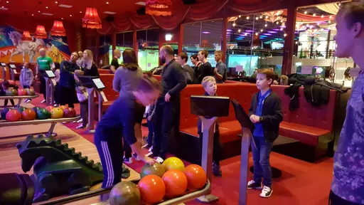 Smakprov på Stars aktiviteter under hösten 2017; bland annat besök med match hos Sumpan Allstars, cup i Köping och terminsavslutning med bowling ihop med syskon och föräldrar!