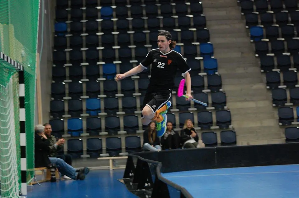 Foto: FBIplay på Facebook. En flygande Niklas Granevi.