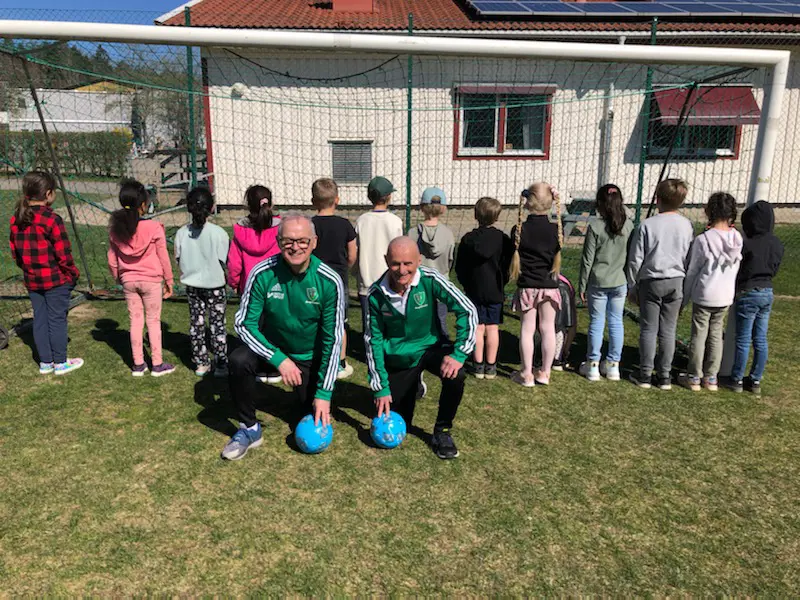 Fotbollsglädje på Tingbergsskolan