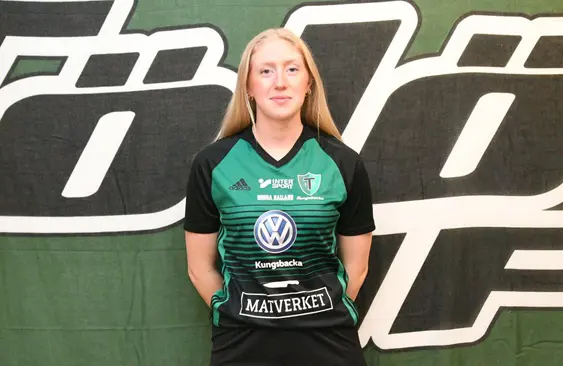 Vår högerback Wilma kvar i Tölö IF