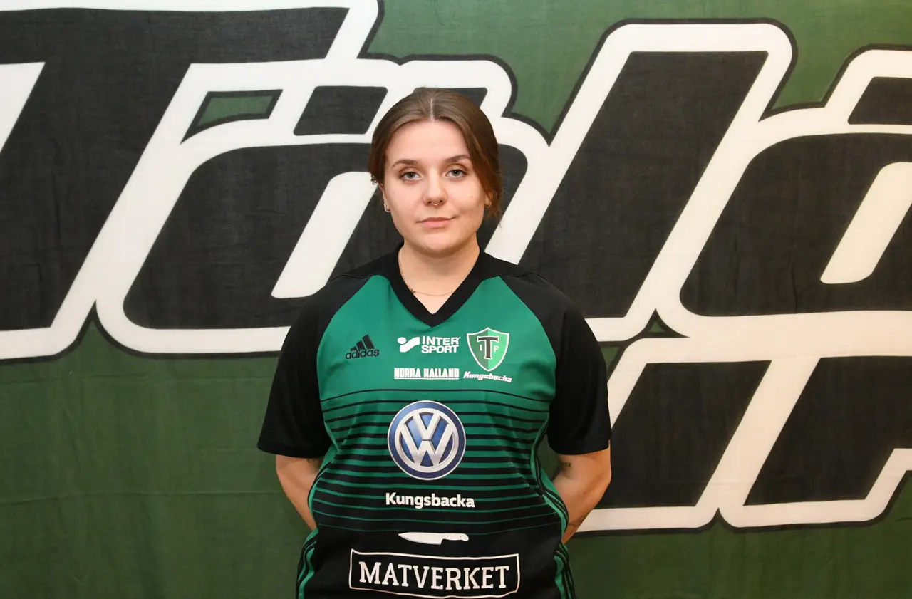 Isabella Sträng förlängt med Tölö