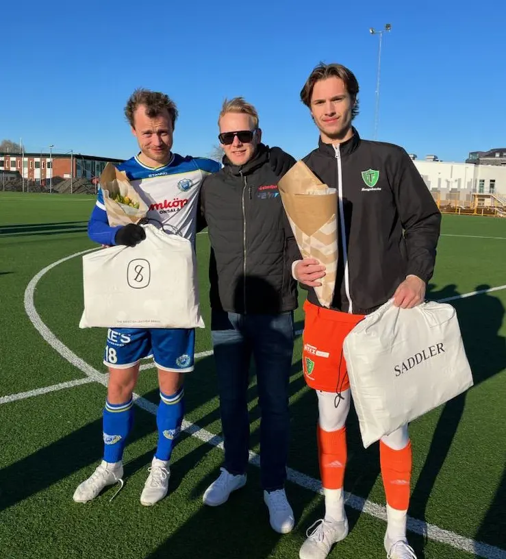 Adam Fogelblad och Arne Spangenberg utsågs till matchenslirare av matchvärden Transportex
