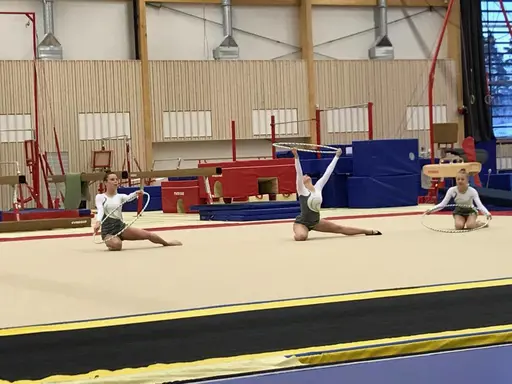 Avslutning av HT2016 med våra 3 RG-grupper - totalt nu 32 RG-gymnaster!