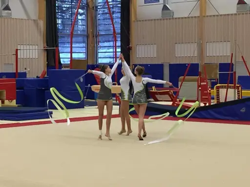 Avslutning av HT2016 med våra 3 RG-grupper - totalt nu 32 RG-gymnaster!