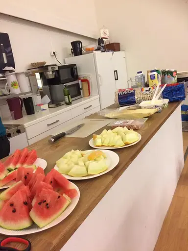 Framme i Gävle fredag kväll. Övernattning i gymnastiksal, gemensamt kvällsfika och mys! Viktigt för lagkänslan. Lördag dags för tävling. Laget slutade på en fjärde plats efter en väldigt bra insats!