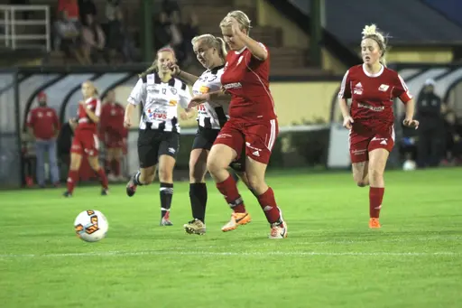 TG&IF:s damlag vann hemmamatchen mot Valtorps IF med 4–1.