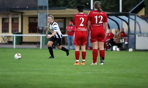 TG&IF:s damlag vann hemmamatchen mot Valtorps IF med 4–1.