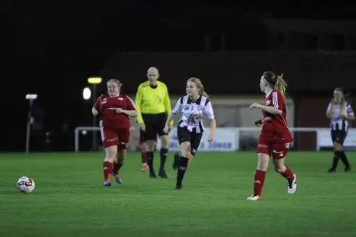 TG&IF:s damlag vann hemmamatchen mot Valtorps IF med 4–1.