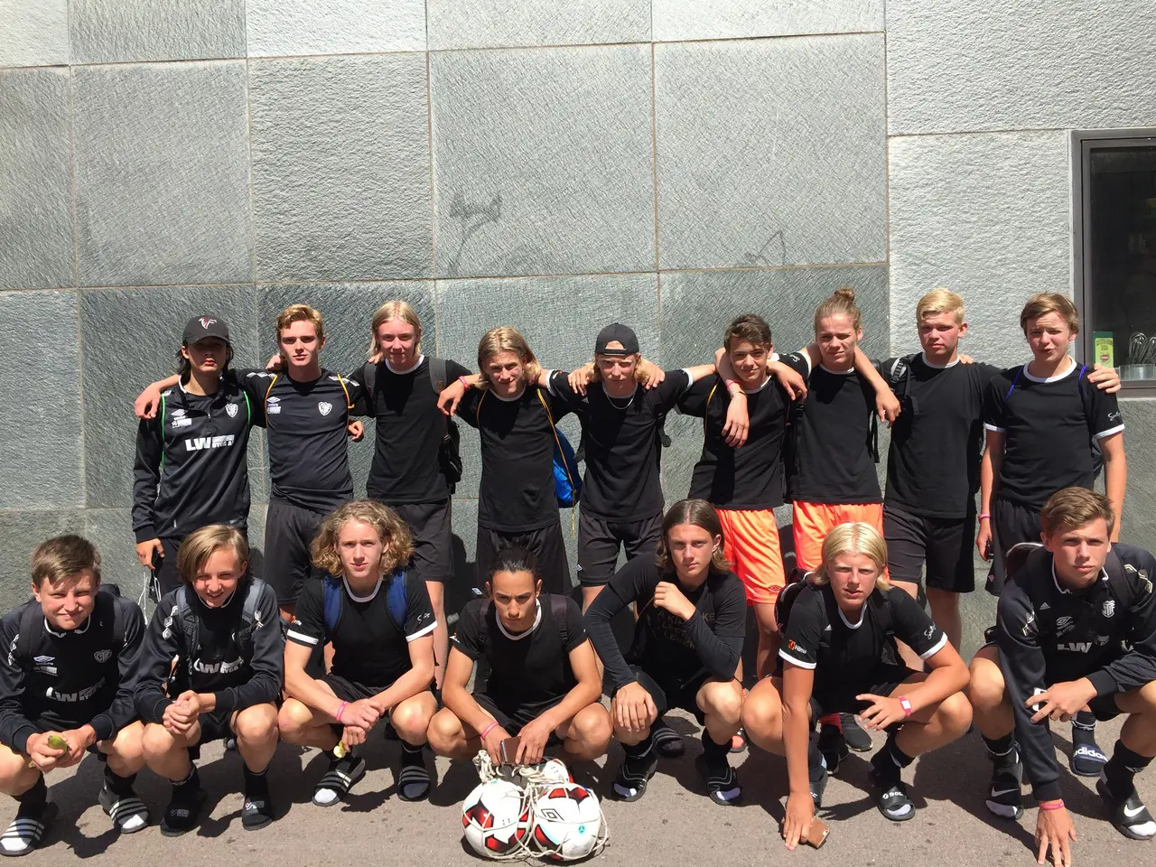 TG&IF:s P16-lag är en poäng från att nå A-slutspelet i Gothia Cup.