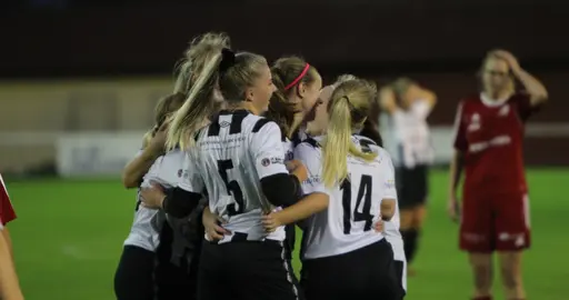 TG&IF:s damlag vann hemmamatchen mot Valtorps IF med 4–1.