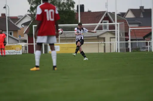TG&IF vann hemmamatchen mot Falköpings FK med 6–0.