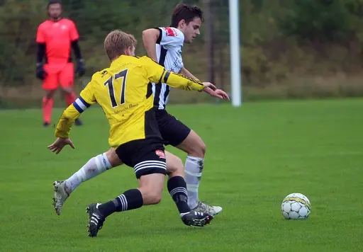De har registrerat sig som spelare i andra föreningar under frimånaden.