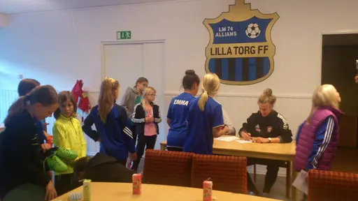 Kathrine Längert ocjh Kirsten van der Ven var populära bland tjejerna!