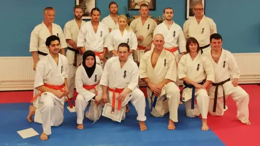 Gradering vid Söråkers Kyokushin karate. Examinator: Shihan Håkan Nygren