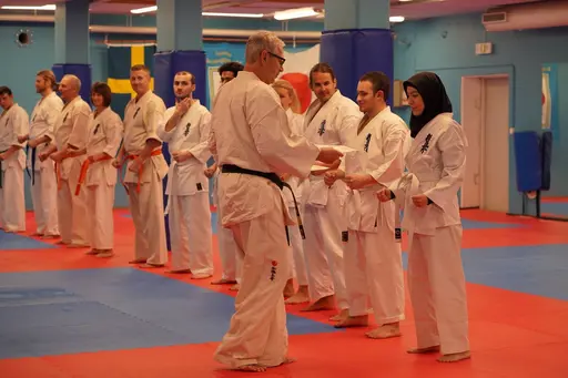 Gradering vid Söråkers Kyokushin karate. Examinator: Shihan Håkan Nygren