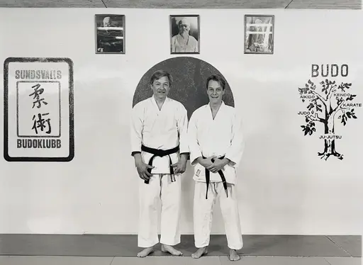 Under 90-talet tilldelades ytterligare trettionio olika dangrader. Detta är SBK:s absoluta storhetstid och vi toppar i Sverige över antalet medlemmar totalt som erhållit dangrader i ju-jutsu.