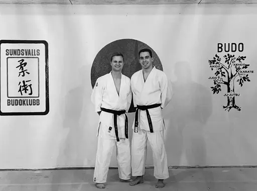 Under 90-talet tilldelades ytterligare trettionio olika dangrader. Detta är SBK:s absoluta storhetstid och vi toppar i Sverige över antalet medlemmar totalt som erhållit dangrader i ju-jutsu.
