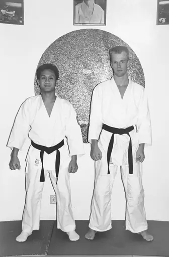 Under 90-talet tilldelades ytterligare trettionio olika dangrader. Detta är SBK:s absoluta storhetstid och vi toppar i Sverige över antalet medlemmar totalt som erhållit dangrader i ju-jutsu.