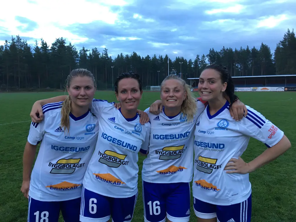 Målskyttarna Malin Jonsson, Isabel Brink, Frida Hellberg och Johanna Ohlsson.