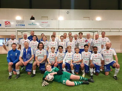 Bilder från veteran- och juniormatcherna under den samt från festkvällen