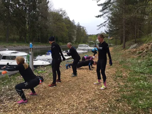Back(brant)intervaller med benböj och armhävningar, puh!!!