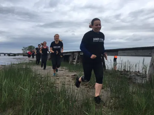 Årets första dopp avklarat, och det tackar vi BootCamp Dalarö för!