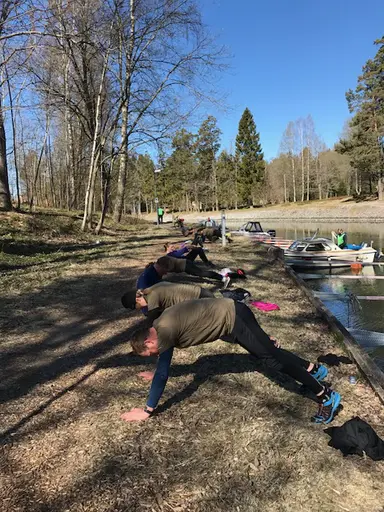 DEN Å SÅ ÄLSKADE BACKEN ÄR TILLBAKA, AVSLUTNING MED STOLEN SAMT SPURT UPP FÖR TRAPPAN
