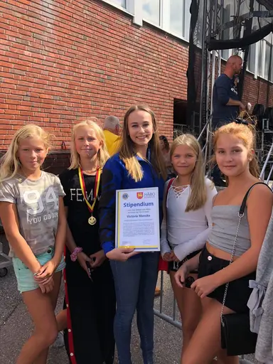 Victoria Manske, Ledare i Trupp Gul, årets ungdomsledare i Håbo Kommun!