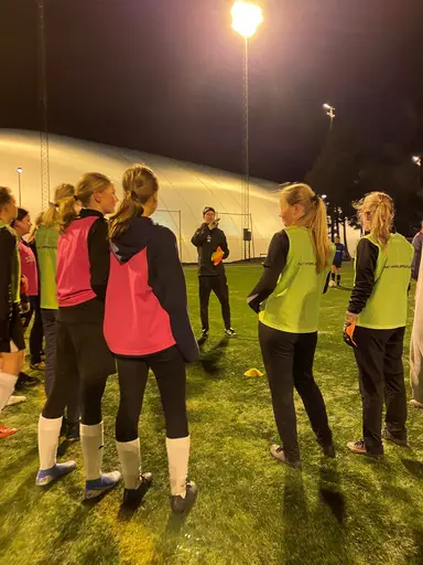 urval från träningar ute och i tältet