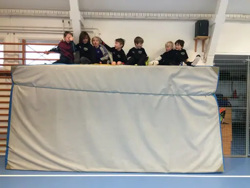 Söndagens inomhusträning och måndagens träning i Tältet