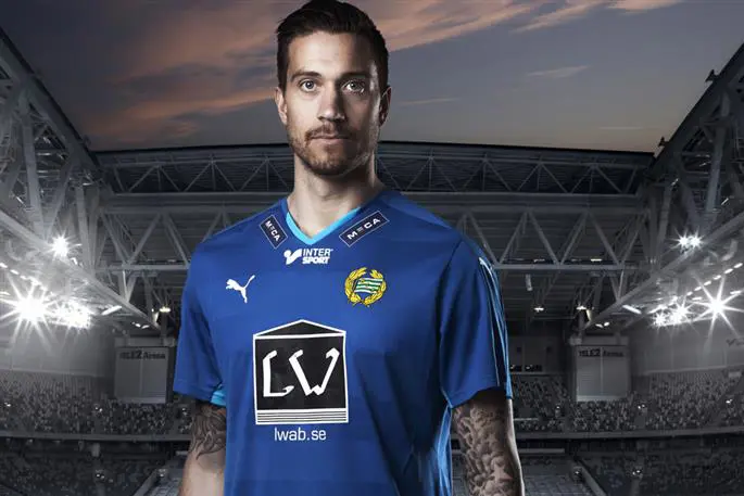 Den 11-14 augusti har du chansen att få spela fotboll med Hammarbys målvakt Tim Markström, då han gästar Järla Football Camp!