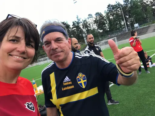 Nöjd ordförande med värdsmästaren Thomas Lundman samt finalisterna i miniturneringen