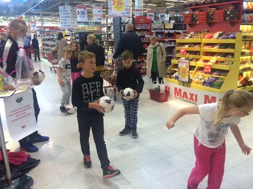Järla IF FK Herr representerade Järla vid föreningens dag på ICA MAXI Nacka.