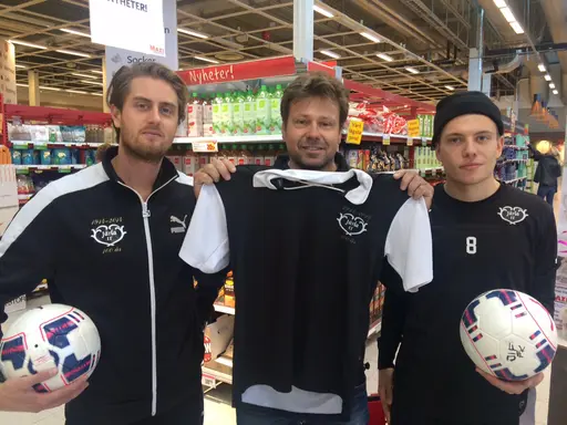 Järla IF FK Herr representerade Järla vid föreningens dag på ICA MAXI Nacka.
