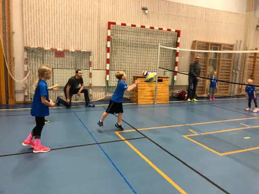 Westan 1213 spelar turnering level 1