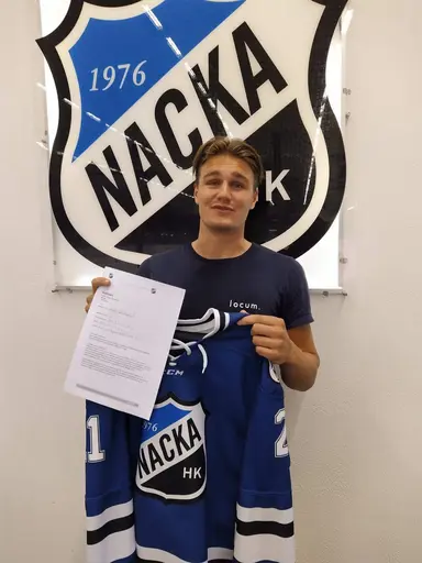 #5 Adam Svensson, #21 Axel Sandquist och #16 Gustav Aderskog
