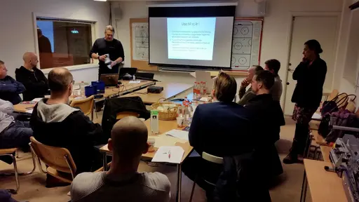 Utbildningsträff med klubbens materialare