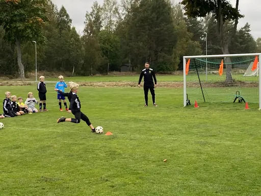 Avslutningslekar med hela gänget höst 2020.