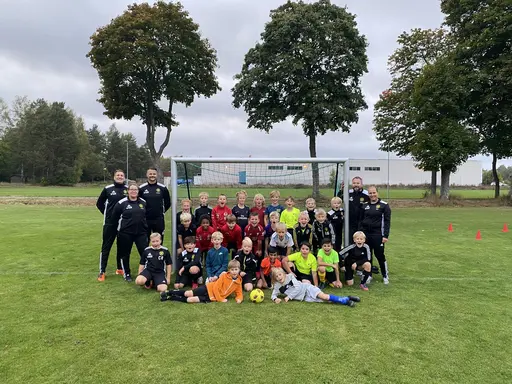 Avslutningslekar med hela gänget höst 2020.