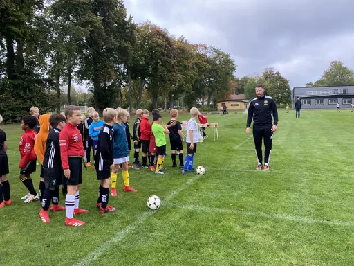 Avslutningslekar med hela gänget höst 2020.