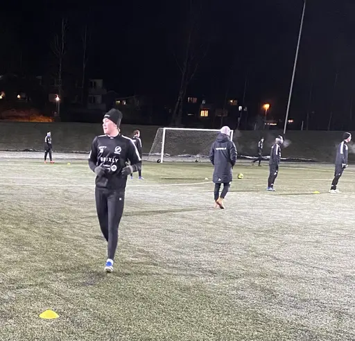 20 spelare och 4 ledare trotsade januarikylan denna kväll.