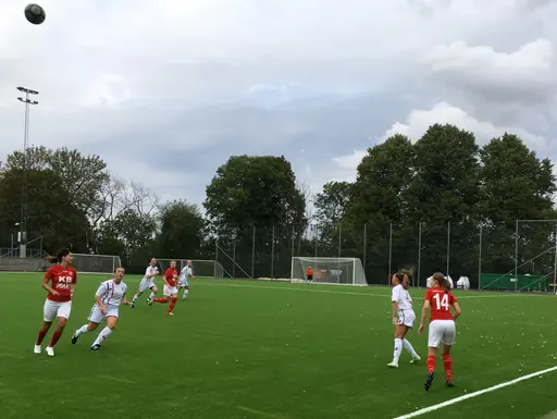 Full fart på spelet över hela plan idag